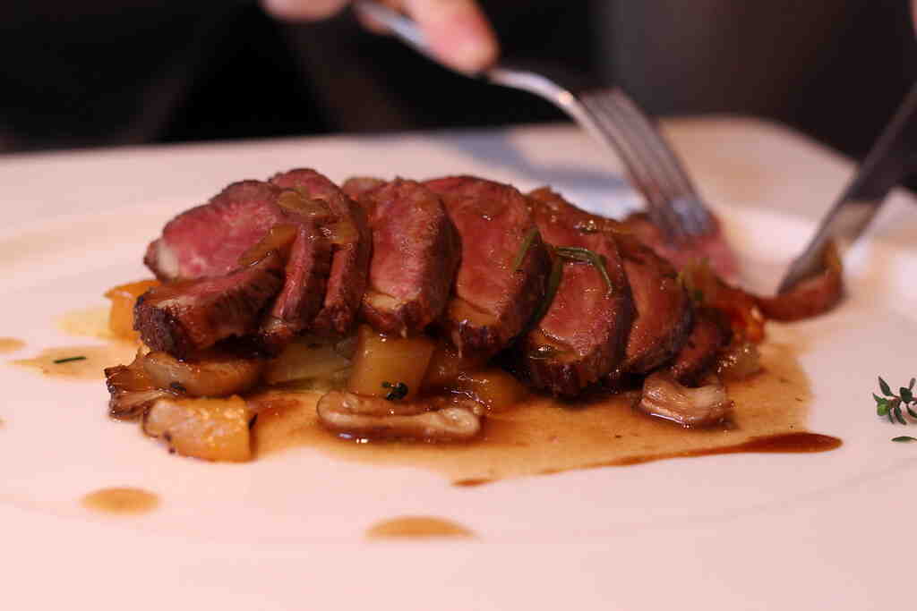 Comment dégraisser des cuisses de canard confites ?