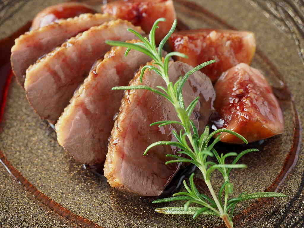 Comment réchauffer une pièce de bœuf déjà cuite ?