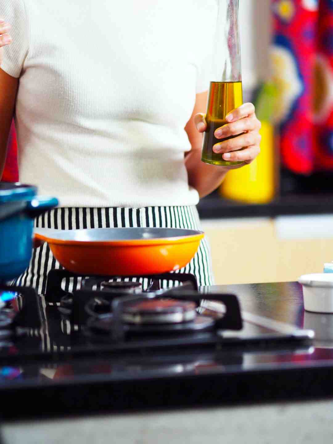 Quelle est l'huile végétale la moins grasse ?