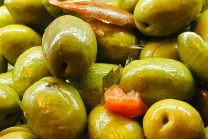 Thumbnail for Est-il bon de cuisiner à l&rsquo;huile d&rsquo;olive ?