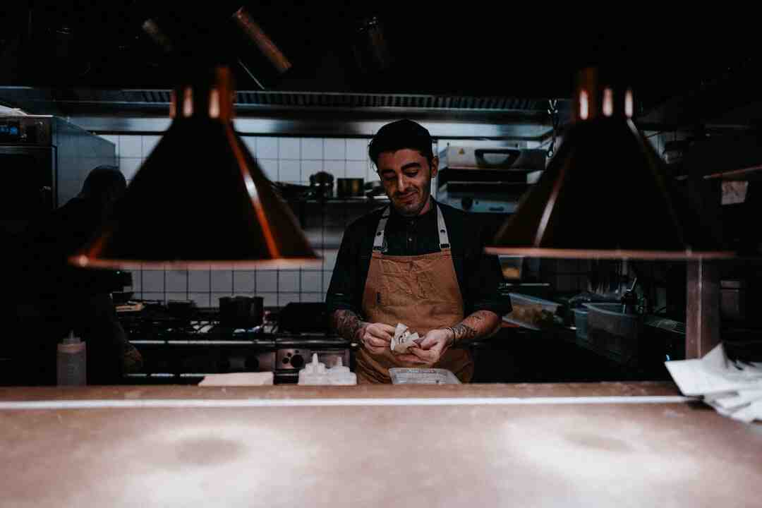 Comment Dit-on enlever la coquille d'un œuf ?