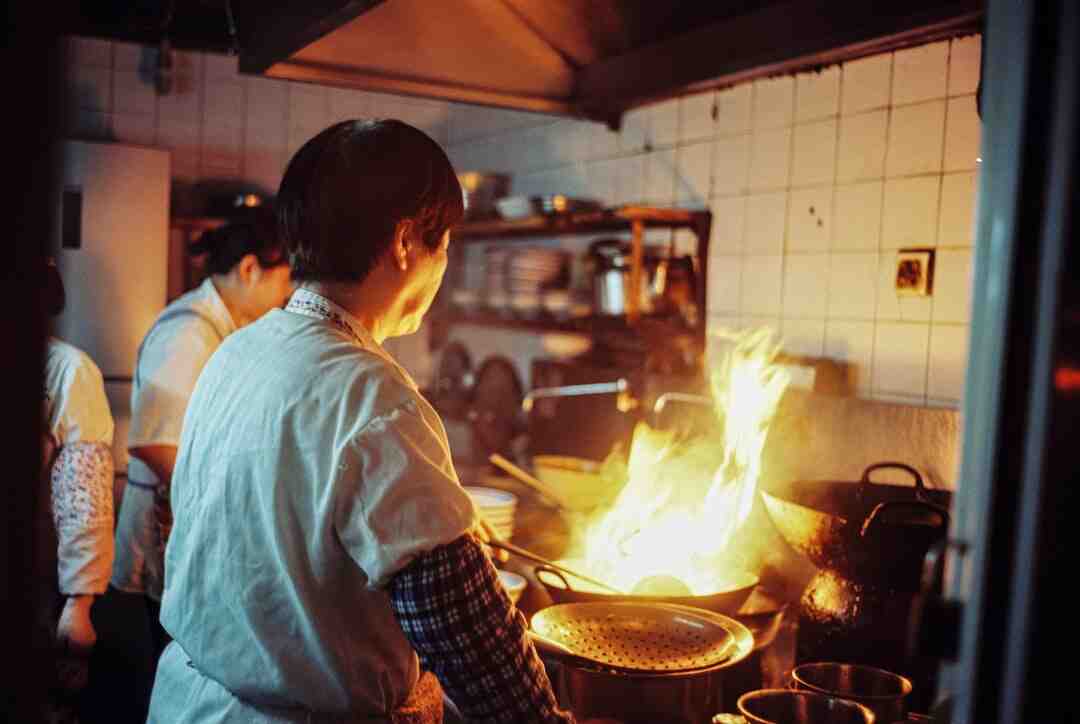 Où travaille Mohamed de Top Chef ?