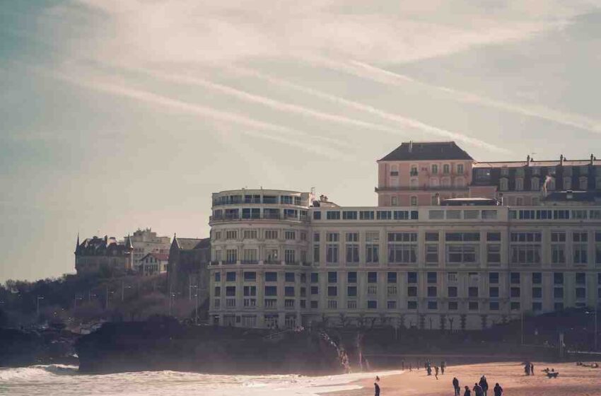 Quel est le département de Biarritz ?