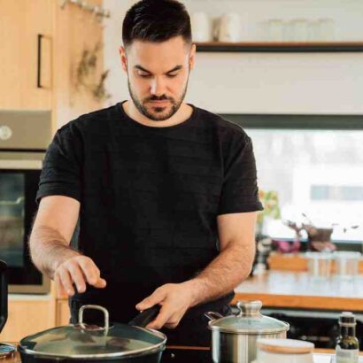 Quelle crédence derrière plaque de cuisson ?