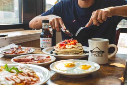 Thumbnail for Quelle est la différence entre le sirop d&rsquo;agave et le sirop d&rsquo;érable ?