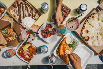 Thumbnail for Qui est le moins cher entre Deliveroo et über Eats ?