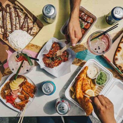 Qui est le moins cher entre Deliveroo et über Eats ?